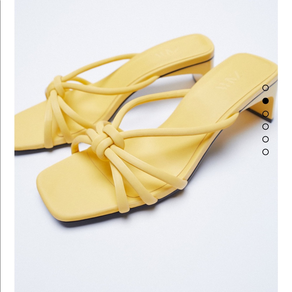 Flash sale🔥Zara Sandals bloggers fav - Picture 2 of 16